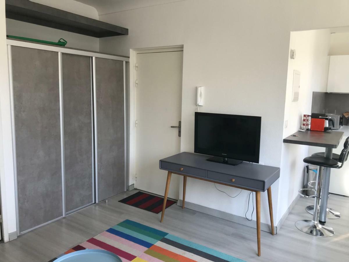 T1Bis Meuble Tout Confort Tours Luaran gambar